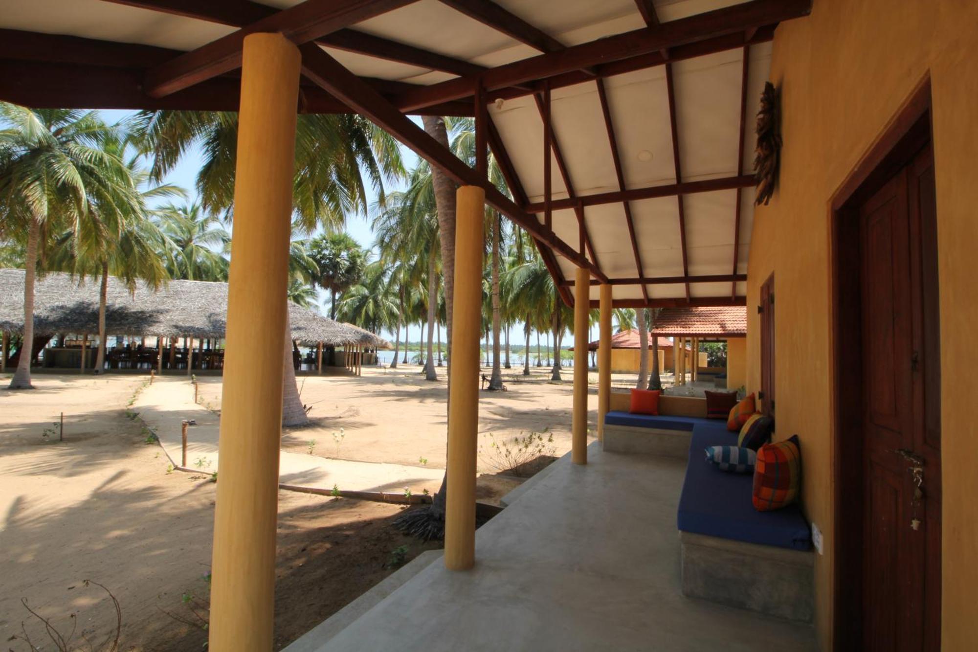Kitelantis Hotel And Resort Kalpitiya Bagian luar foto